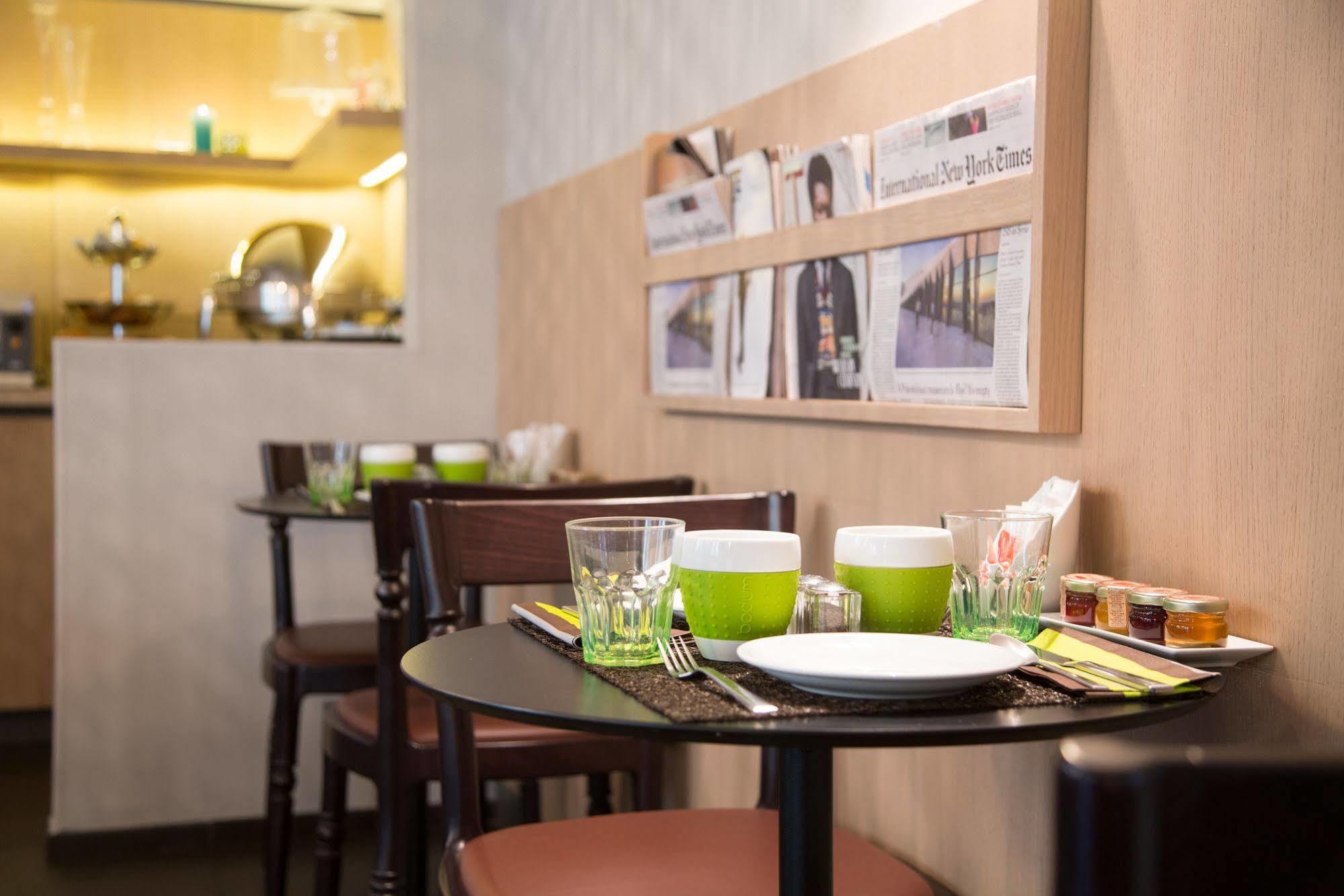 Hotel Le Marcel Paris Gare De L'Est מראה חיצוני תמונה